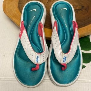 nike cushion flip flops